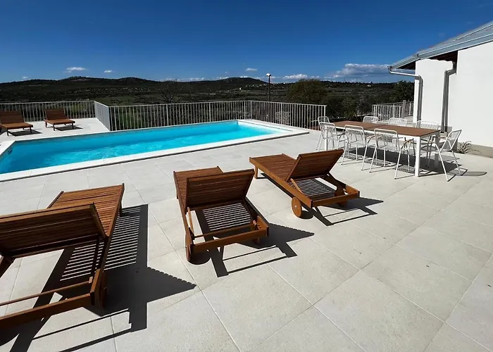 Velim - Stunning View & Heated Private Pool Stankovci (Zadar)