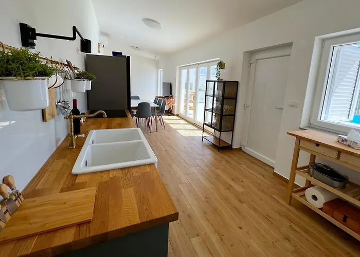 Velim - Stunning View & Heated Private Pool * Stankovci (Zadar)