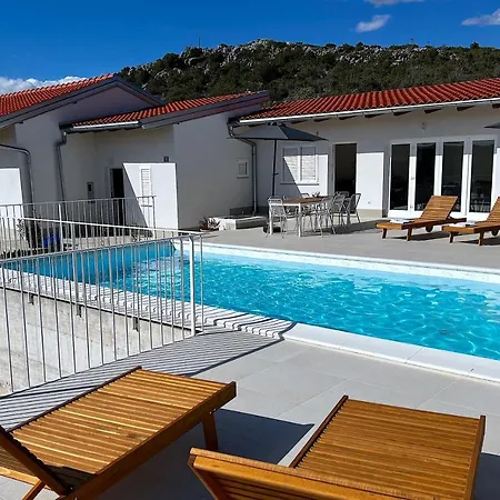 Velim - Stunning View & Heated Private Pool Villa Stankovci (Zadar)